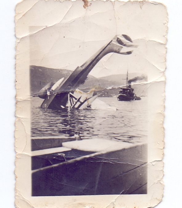 Photo taken from the light cruiser Raimondo Montecuccoli.